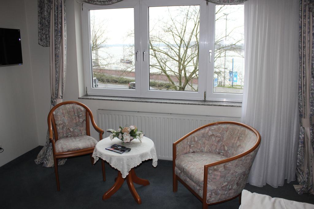 Hotel & Restaurant Zum Vater Rhein Monheim am Rhein Rum bild
